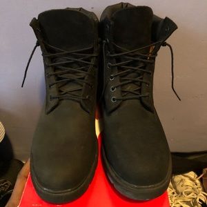 Black Timbs size 11
